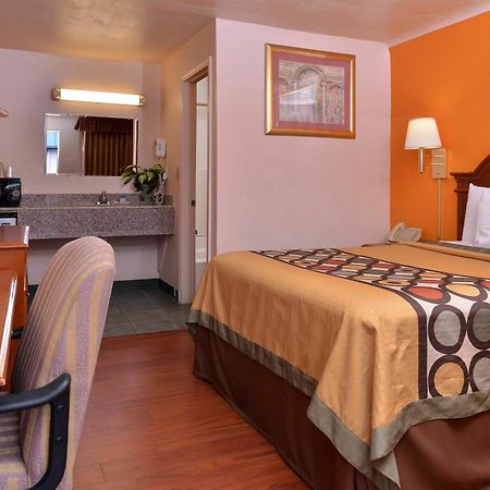 Americas Best Value Inn Юджин Экстерьер фото