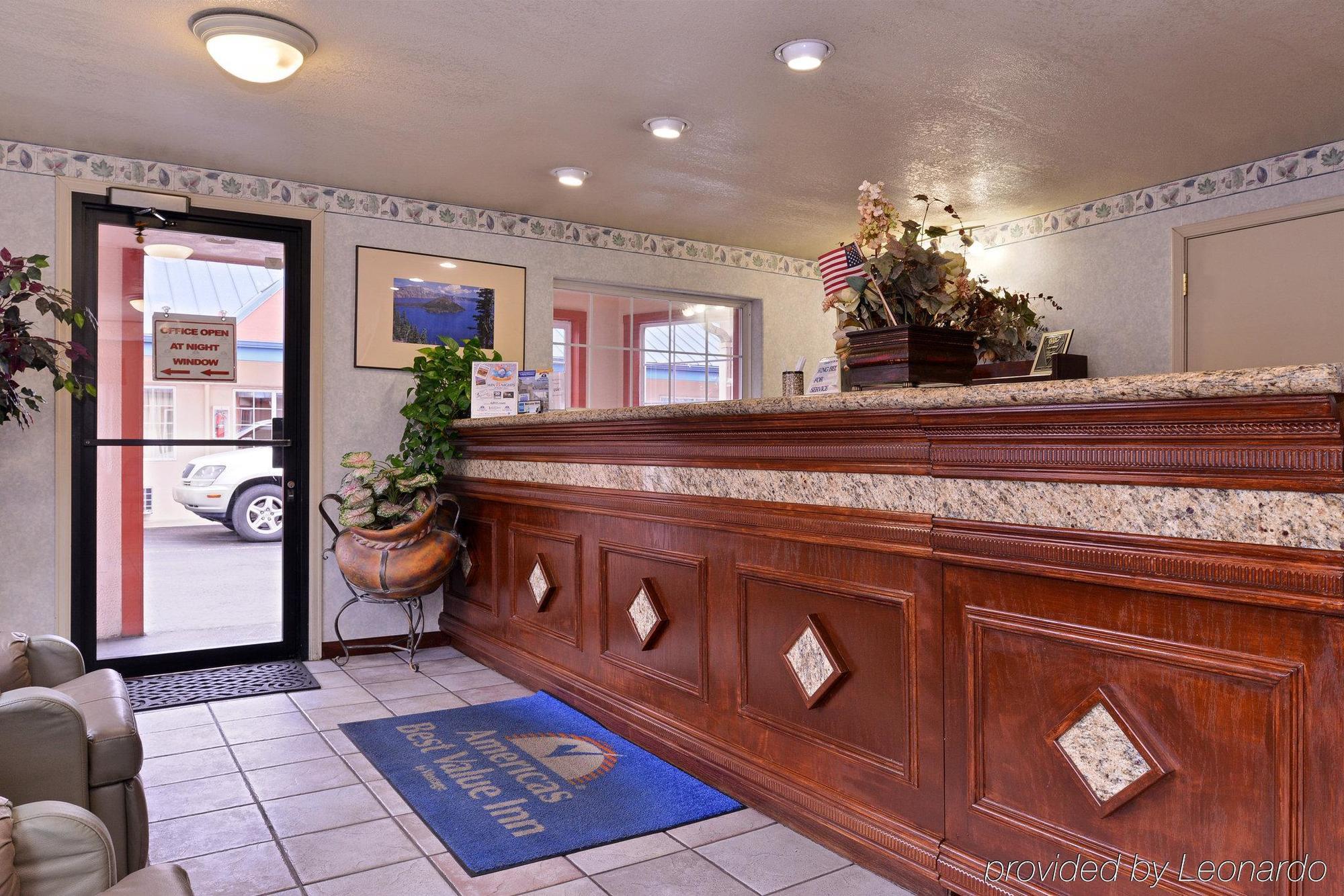 Americas Best Value Inn Юджин Экстерьер фото
