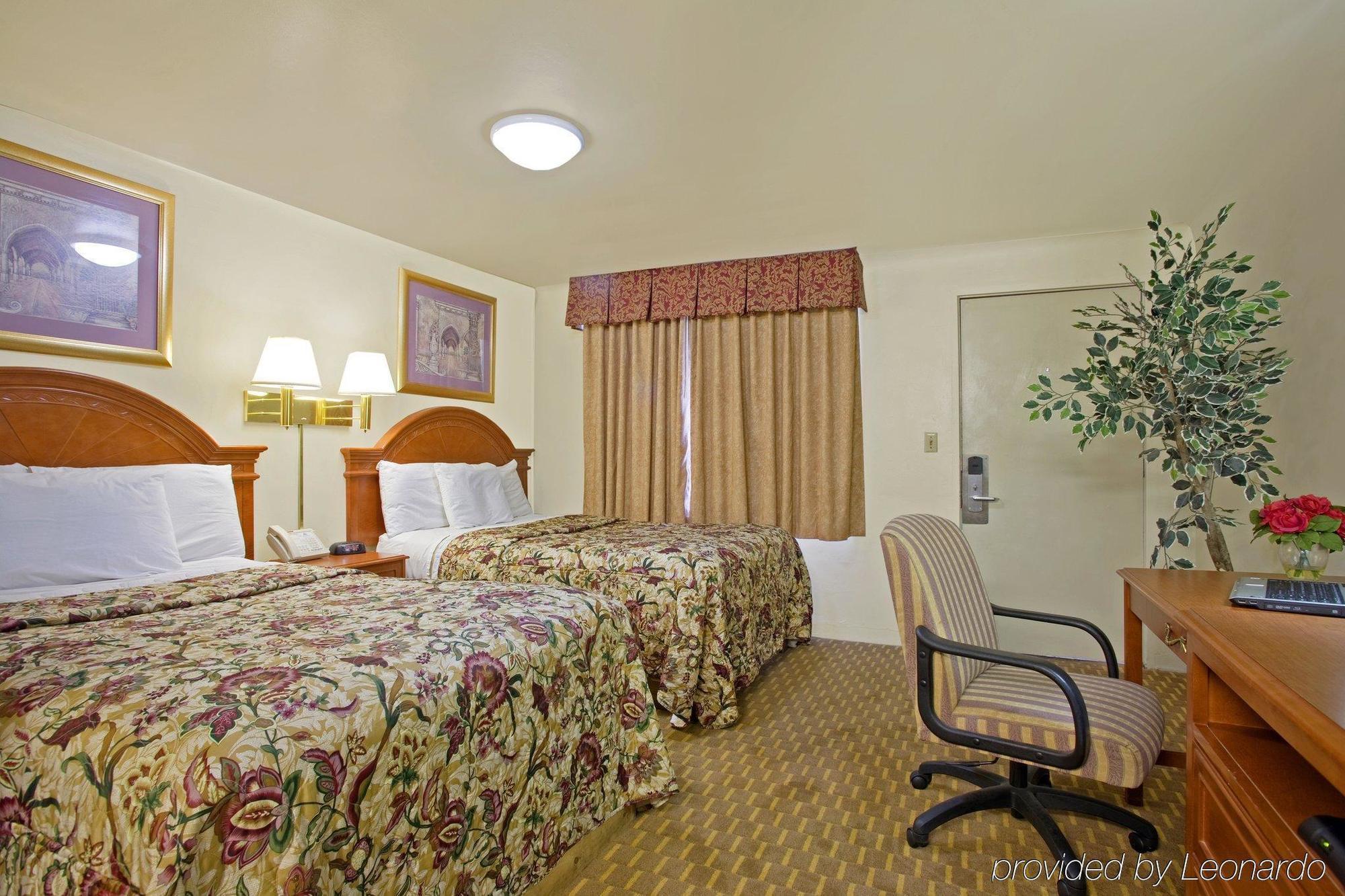 Americas Best Value Inn Юджин Номер фото