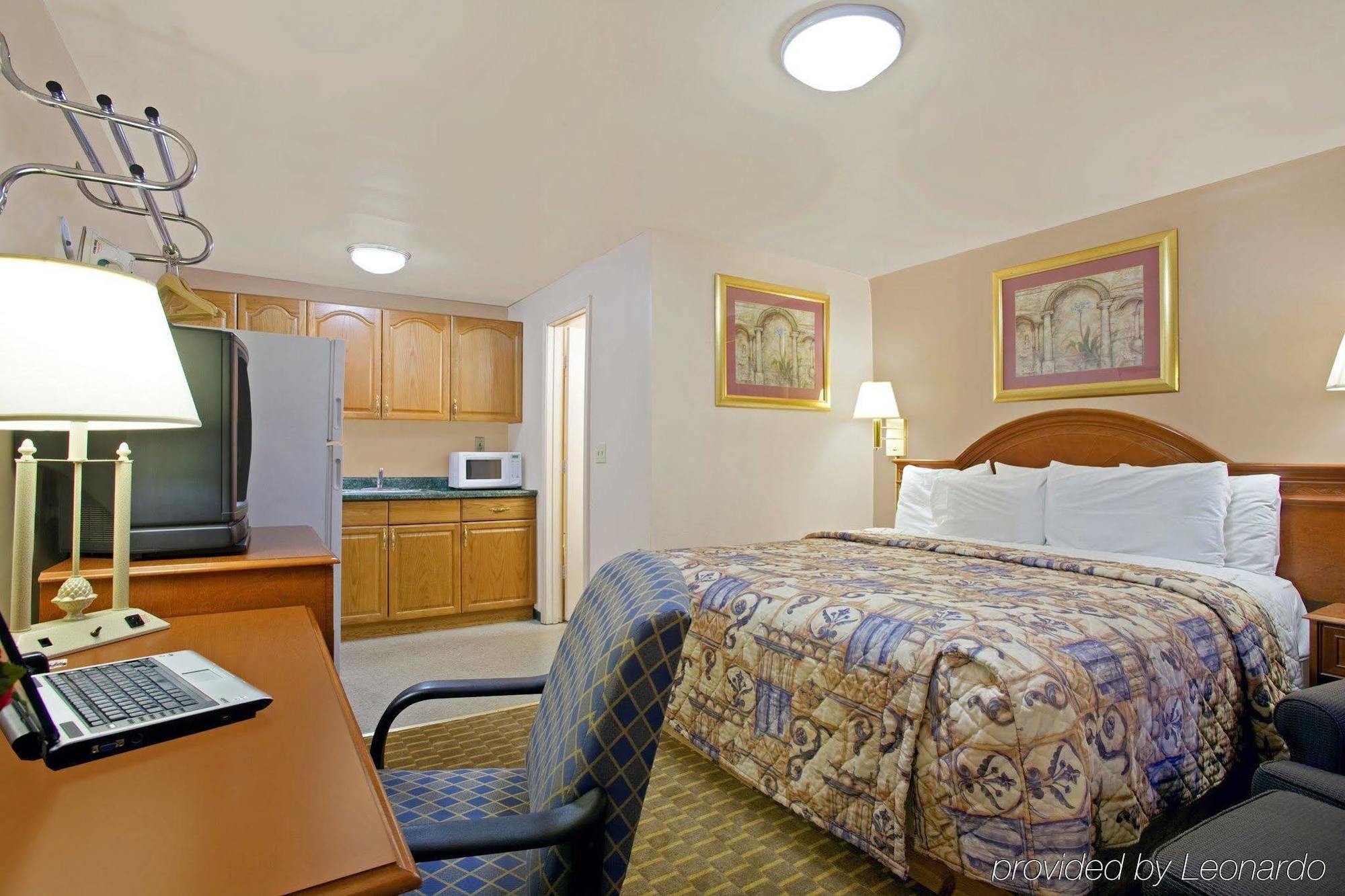 Americas Best Value Inn Юджин Экстерьер фото