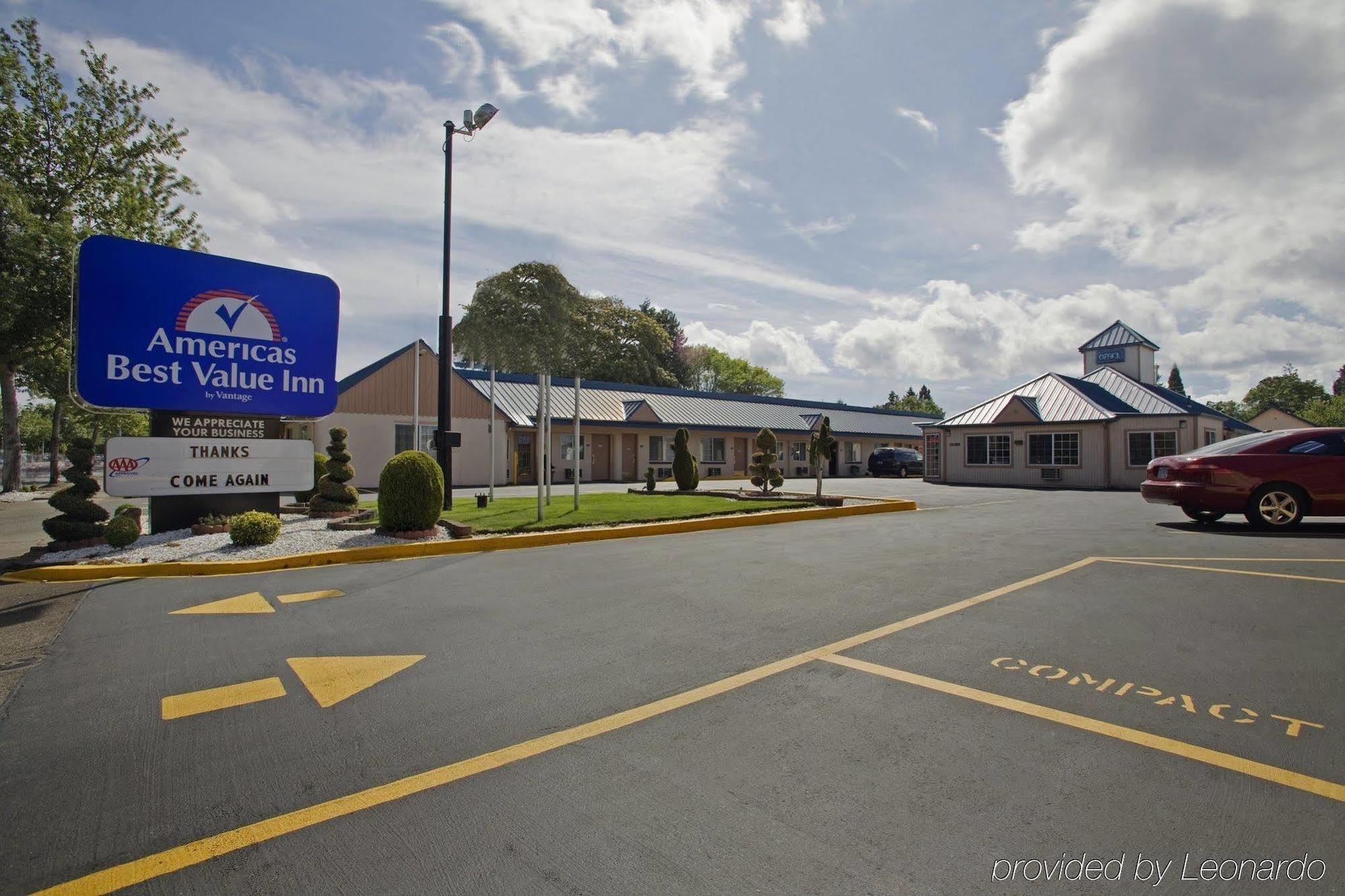 Americas Best Value Inn Юджин Экстерьер фото