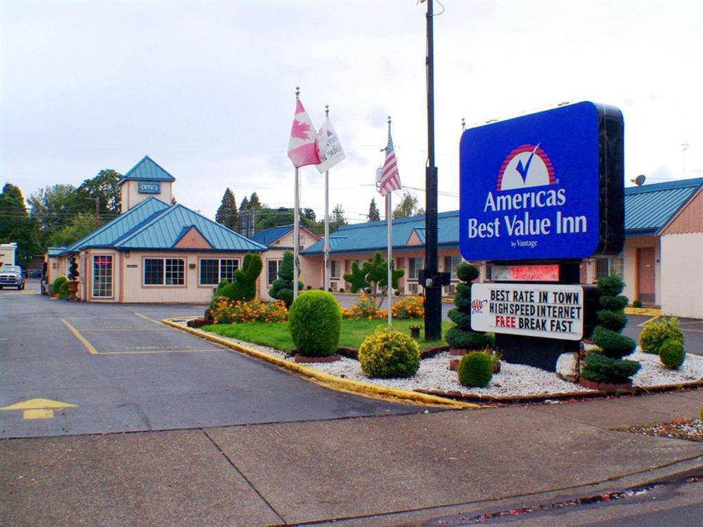 Americas Best Value Inn Юджин Экстерьер фото